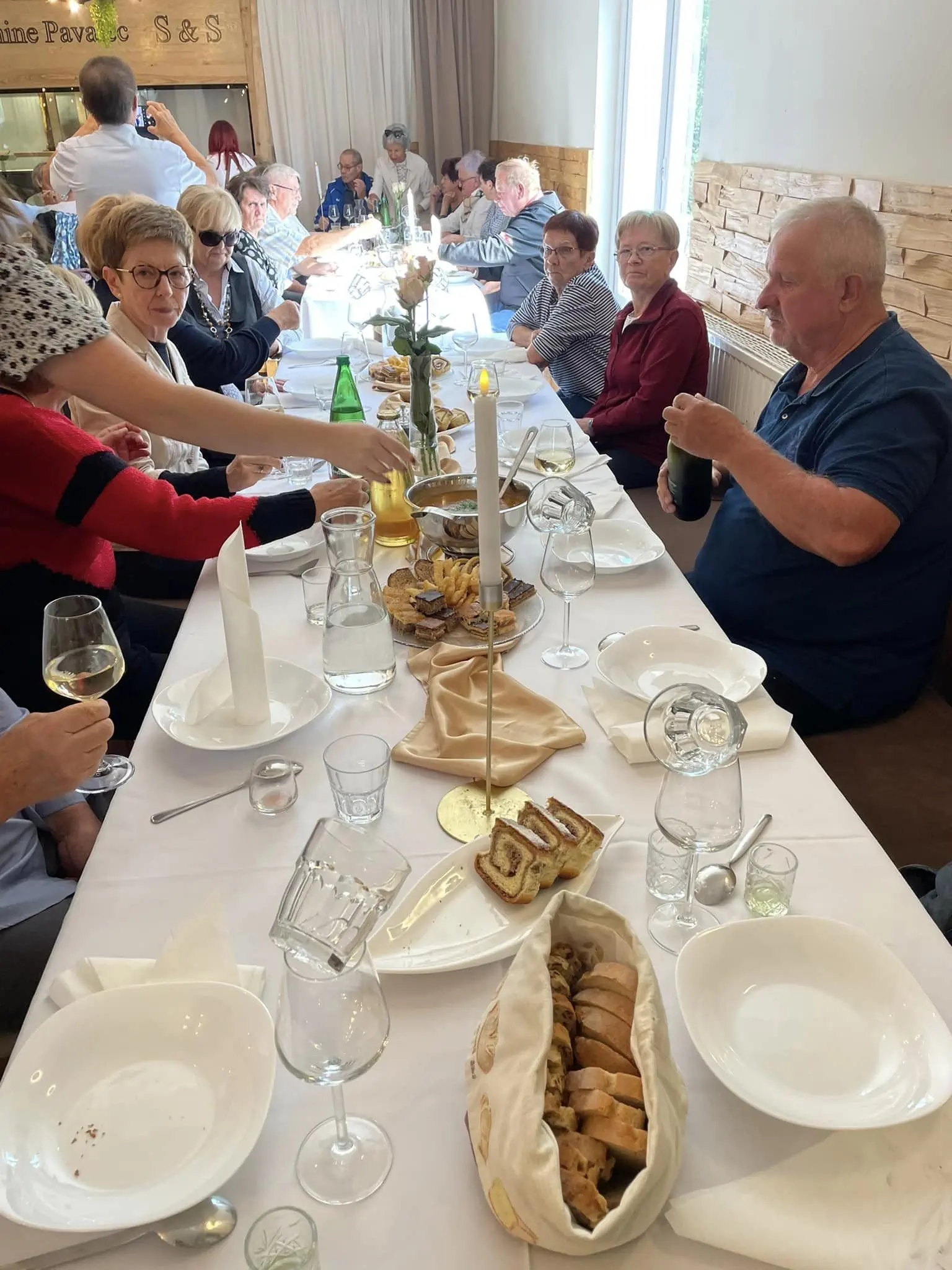 Udruga umirovljenika Grada Čakovca posjetila prijatelje iz Slovenije (2) Udruga umirovljenika Grada Čakovca posjetila prijatelje iz Slovenije (2)