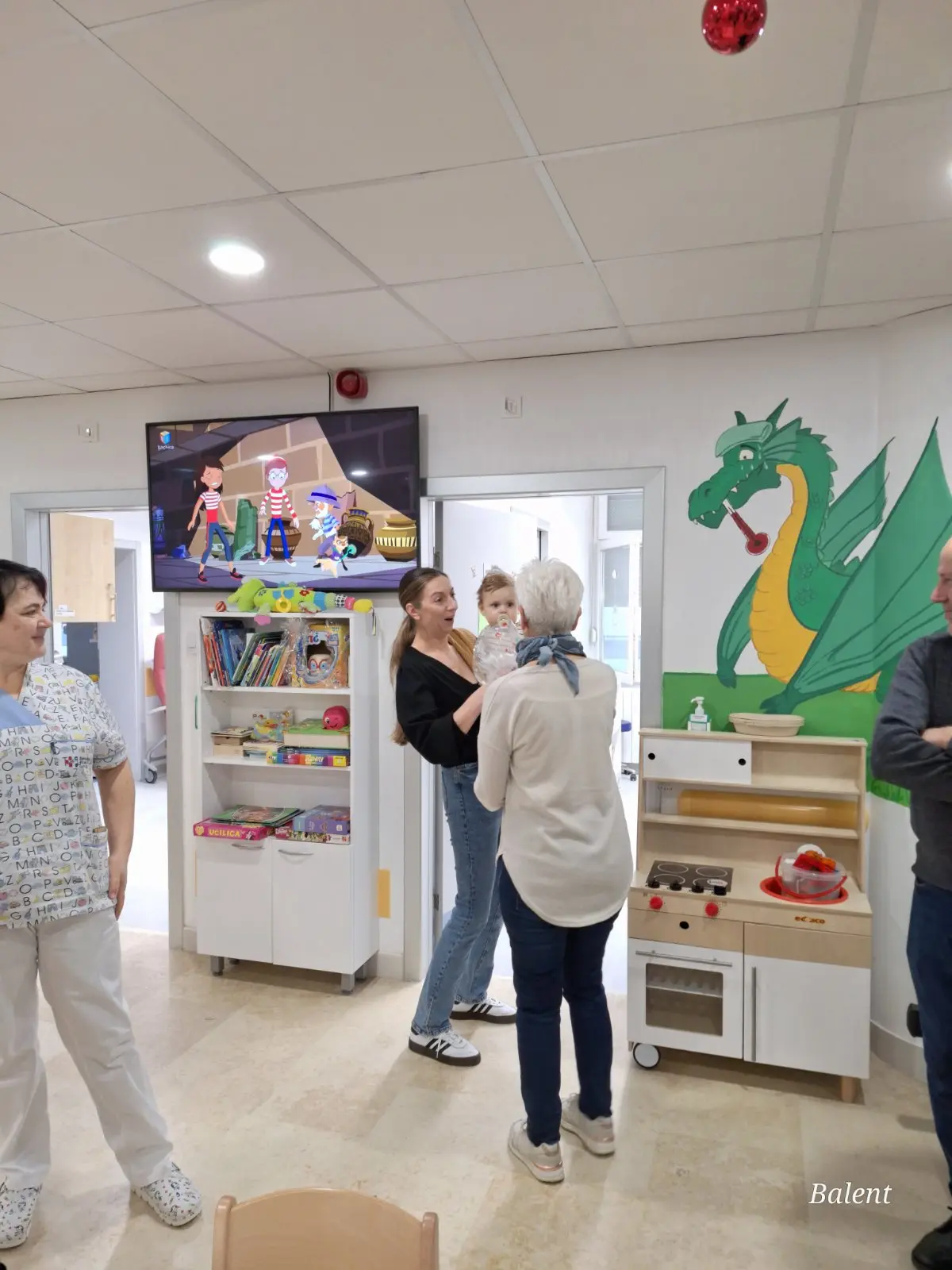 Udruga umirovljenika Prelog posjet Odjelu pedijatrije (1) Udruga umirovljenika Prelog posjet Odjelu pedijatrije (1)