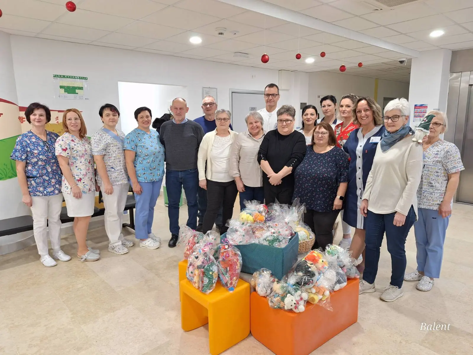 Udruga umirovljenika Prelog posjet Odjelu pedijatrije (2) Udruga umirovljenika Prelog posjet Odjelu pedijatrije (2)