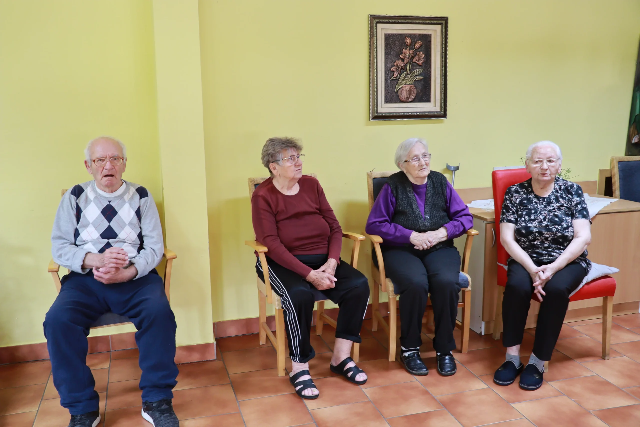 Udruga umirovljenika Preloga posjetila Dom za starije Strahija (22) Udruga umirovljenika Preloga posjetila Dom za starije Strahija (22)