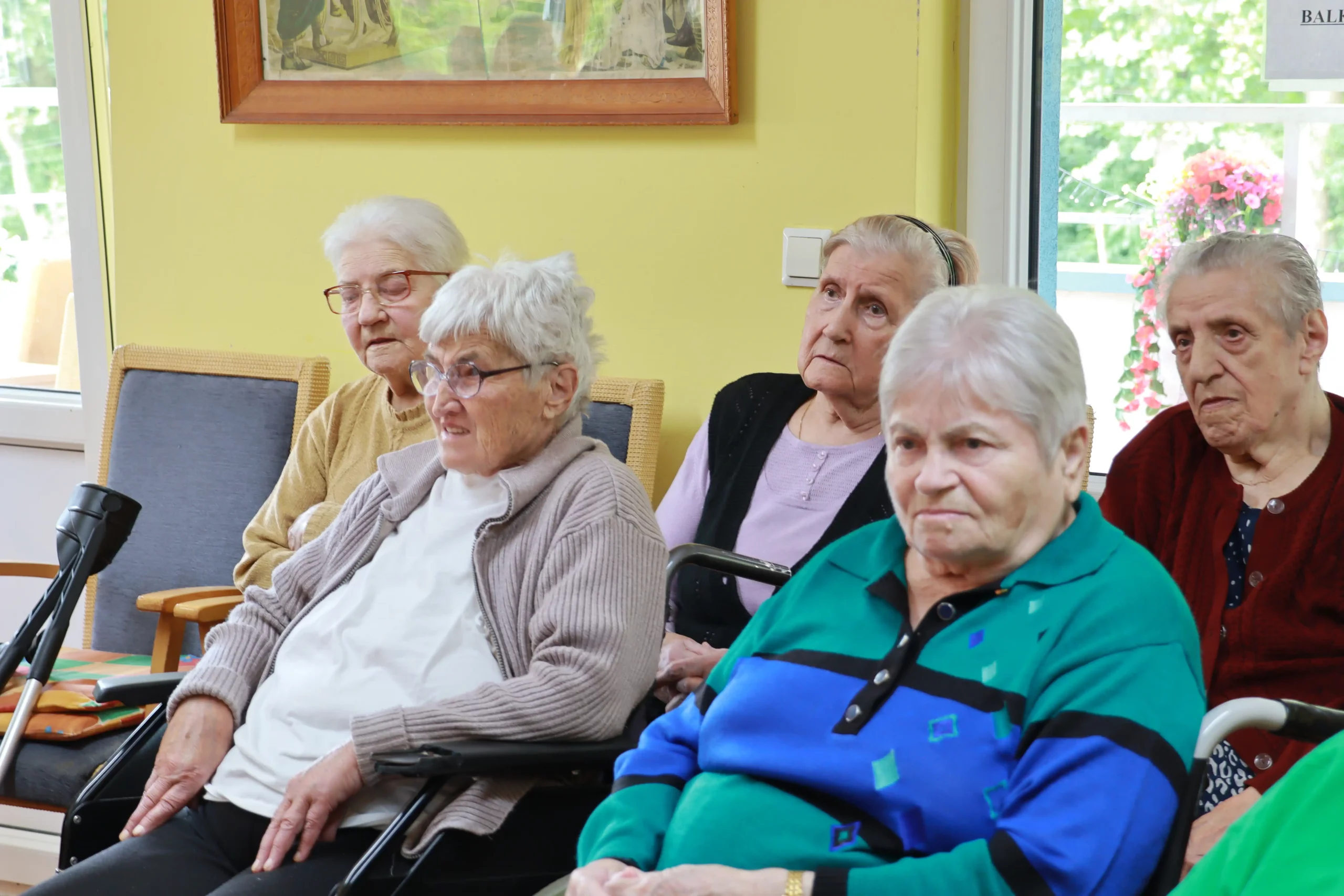 Udruga umirovljenika Preloga posjetila Dom za starije Strahija (6) Udruga umirovljenika Preloga posjetila Dom za starije Strahija (6)