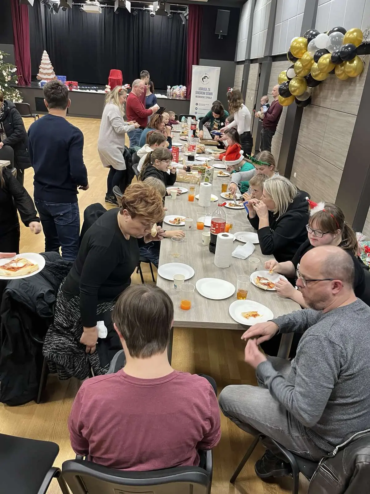 Udruga za sindrom dowm MŽ božićno druženje (13)