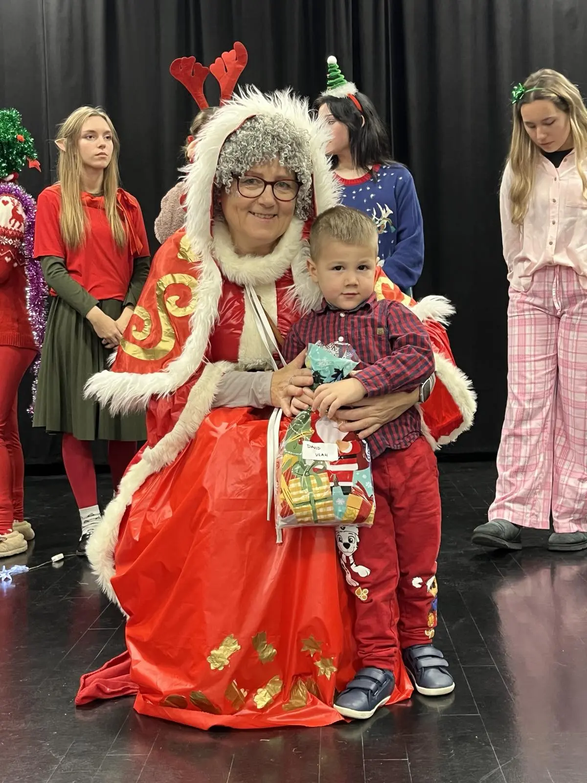 Udruga za sindrom dowm MŽ božićno druženje (14)