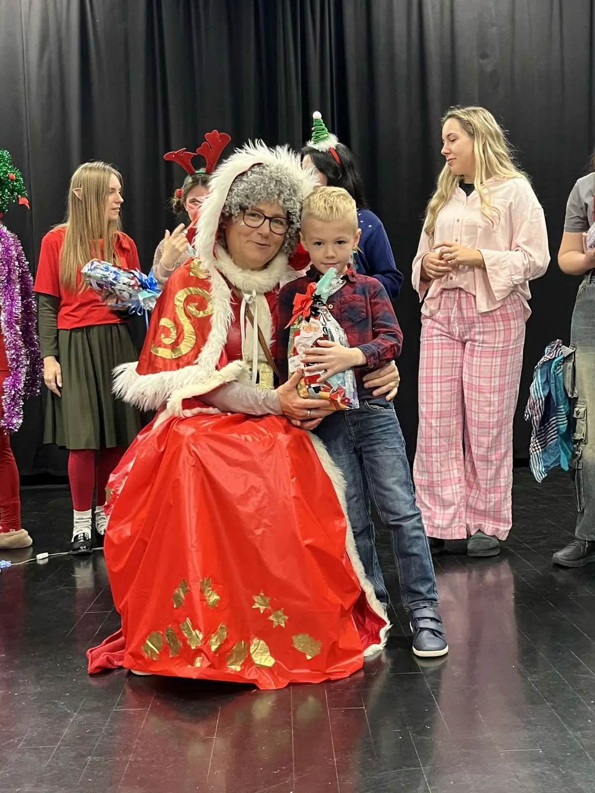 Udruga za sindrom dowm MŽ božićno druženje (25)