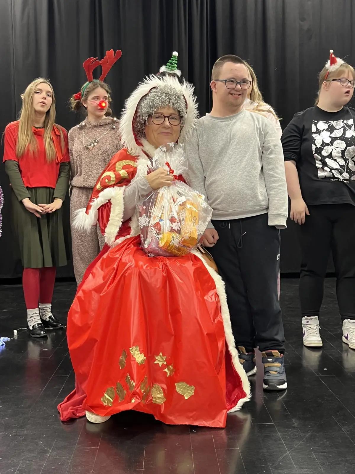 Udruga za sindrom dowm MŽ božićno druženje (30)