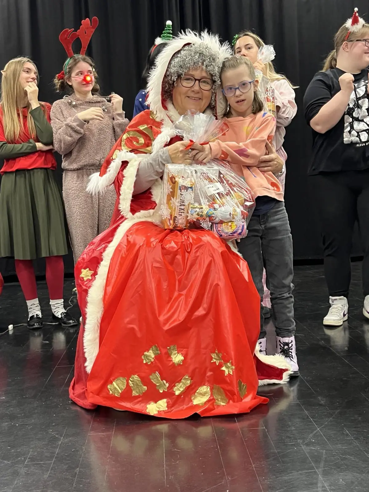 Udruga za sindrom dowm MŽ božićno druženje (31)