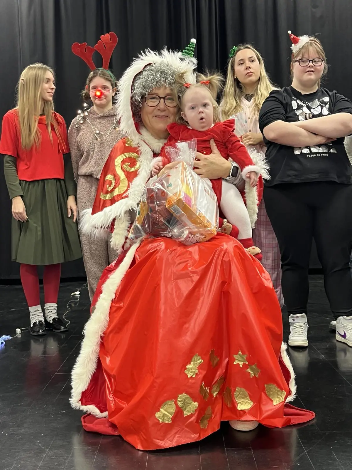 Udruga za sindrom dowm MŽ božićno druženje (38)