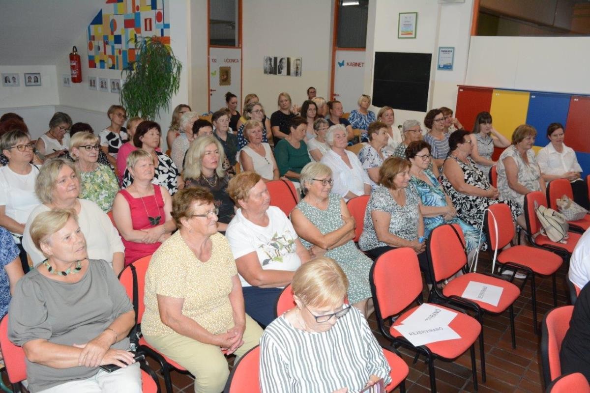 Udruga žena Donja Dubrava (26) Udruga žena Donja Dubrava (26)