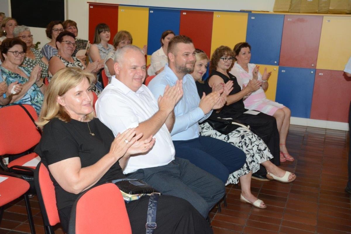 Udruga žena Donja Dubrava (4) Udruga žena Donja Dubrava (4)