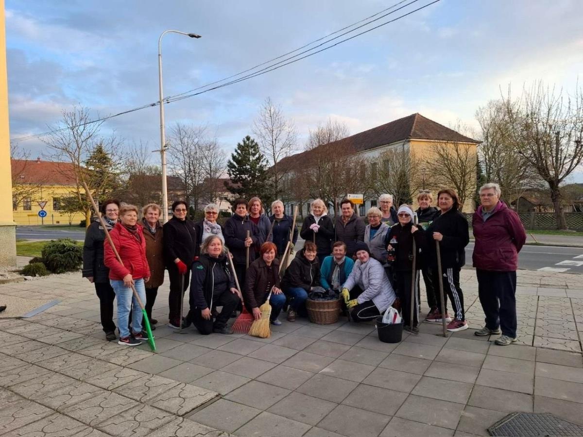Udruga žena Donja Dubrava čišćenje (11)