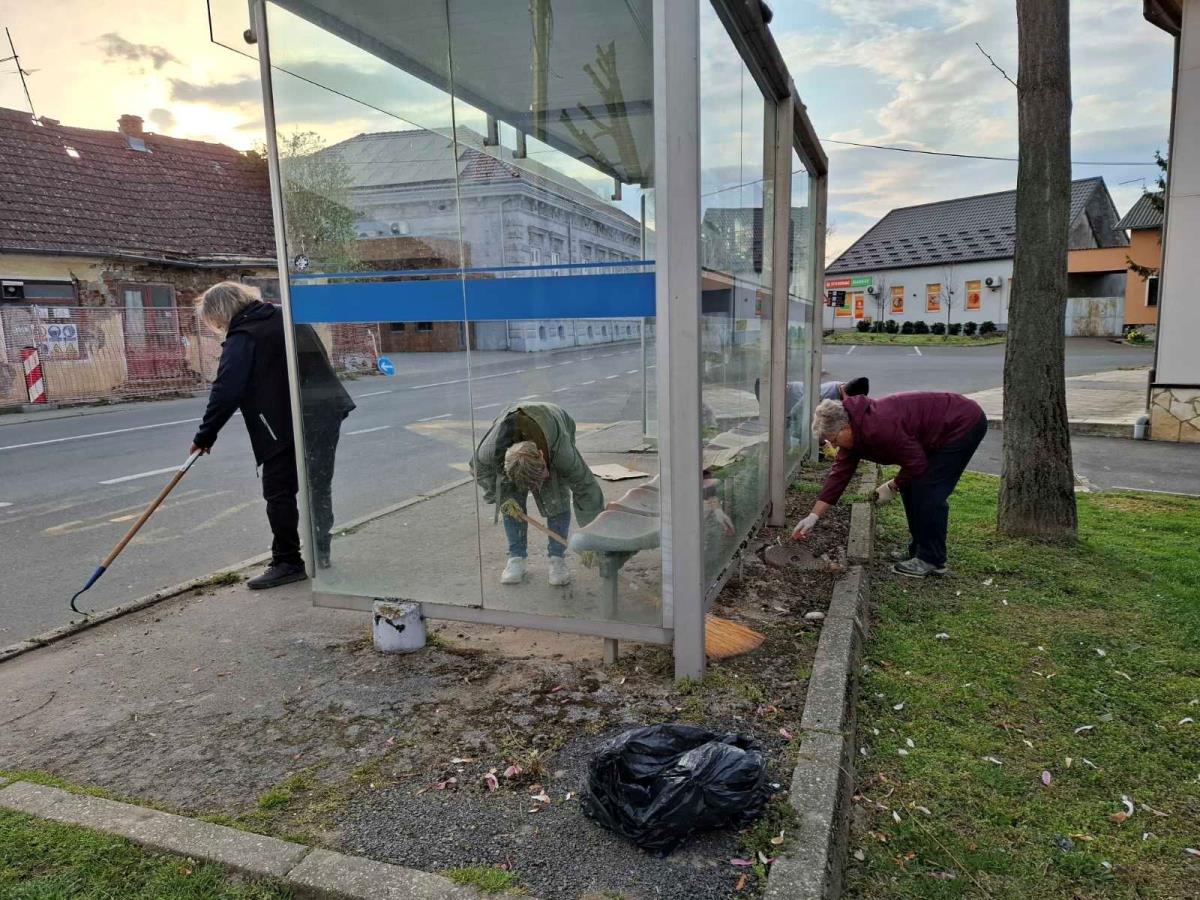 Udruga žena Donja Dubrava čišćenje (3)