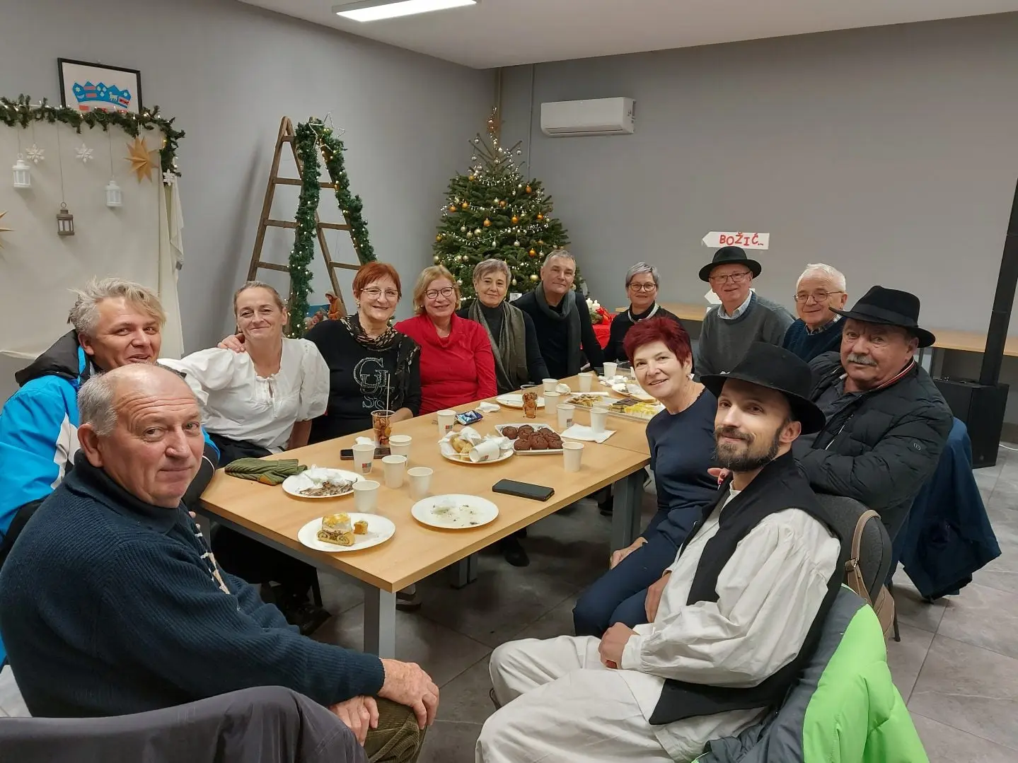 Udruga žena Krištanovec – advent (10) Udruga žena Krištanovec – advent (10)