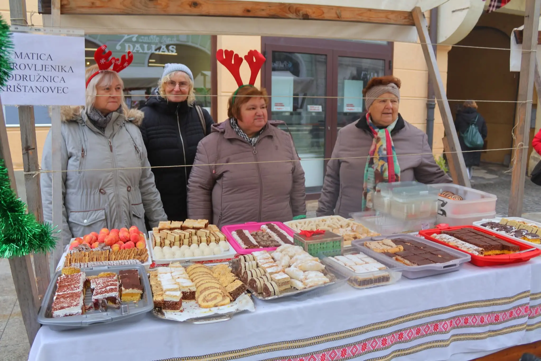 Udruga žena Krištanovec – advent (13) Udruga žena Krištanovec – advent (13)