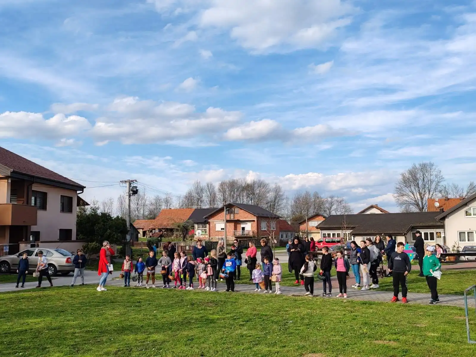 Udruga žena Krištanovec – uredile Seoski trg 2024 (10) Udruga žena Krištanovec – uredile Seoski trg 2024 (10)