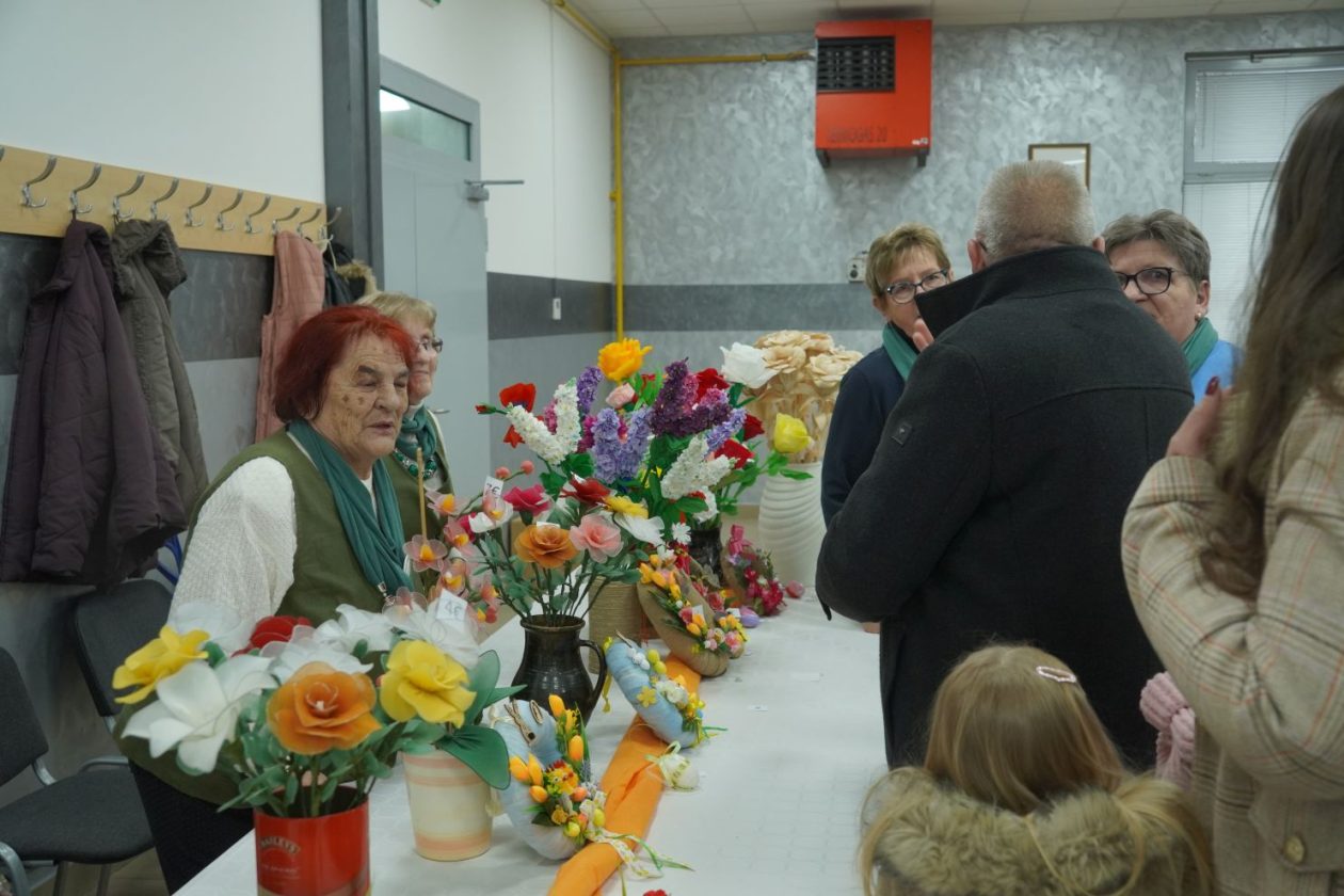 Udruga žena Podbrest izložba Uskrs (10) Udruga žena Podbrest izložba Uskrs (10)