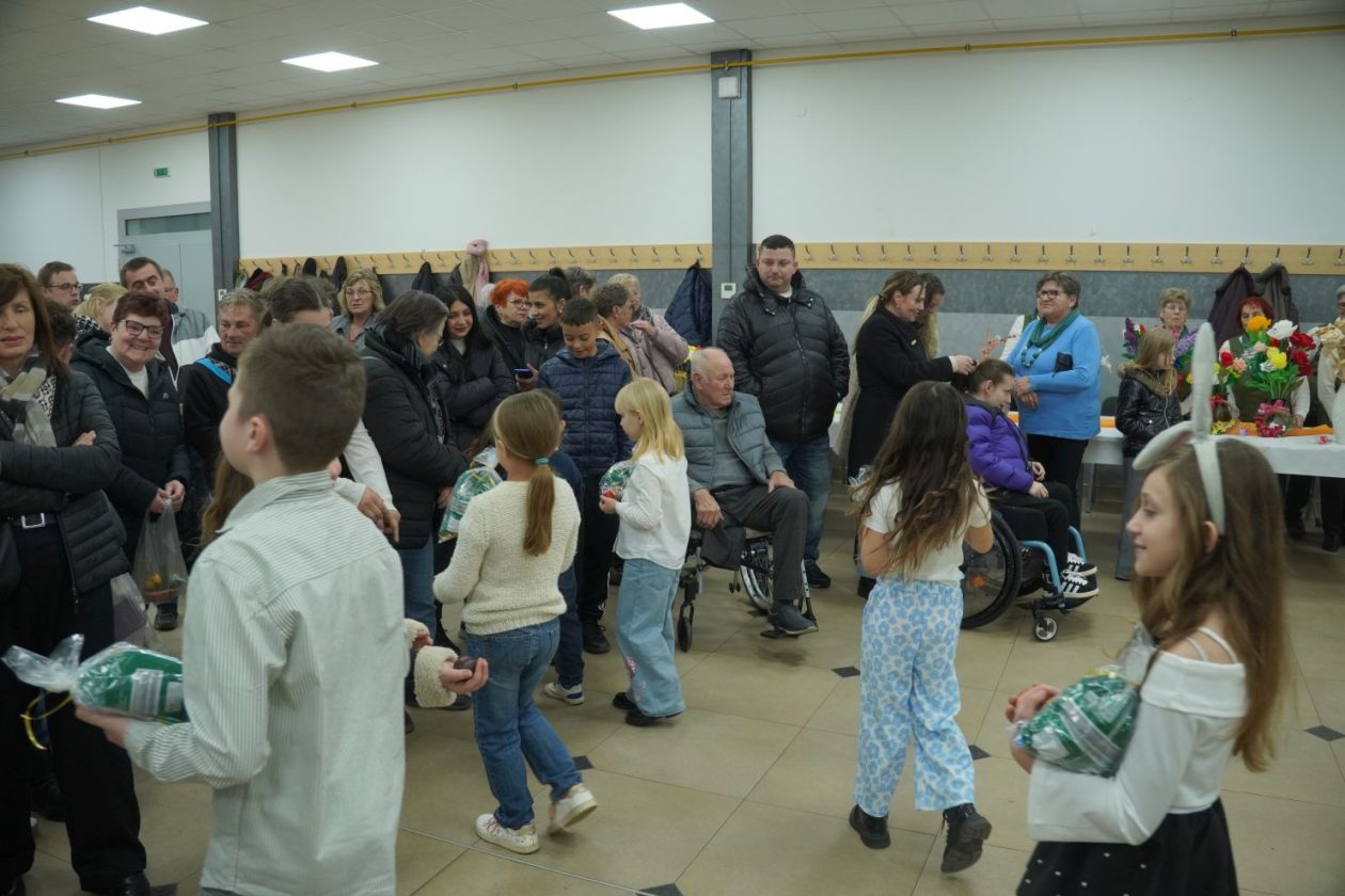 Udruga žena Podbrest izložba Uskrs (38) Udruga žena Podbrest izložba Uskrs (38)