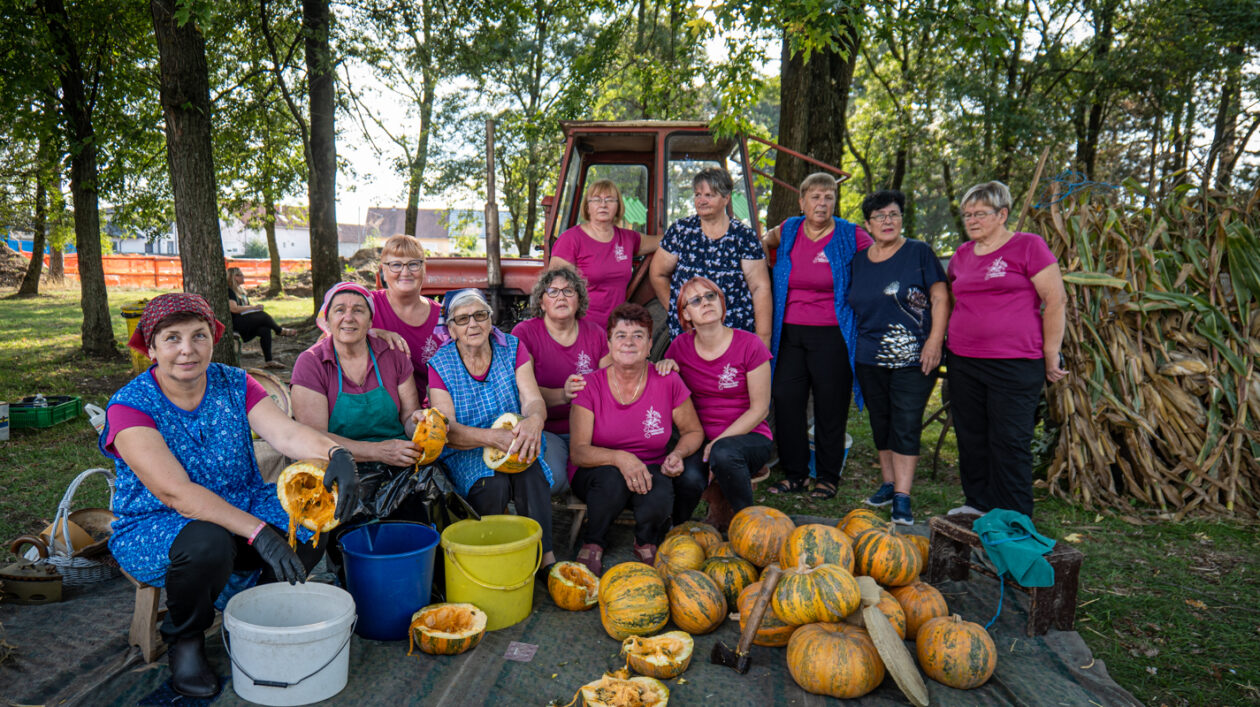 Udruga žena Savska Ves 1309-103