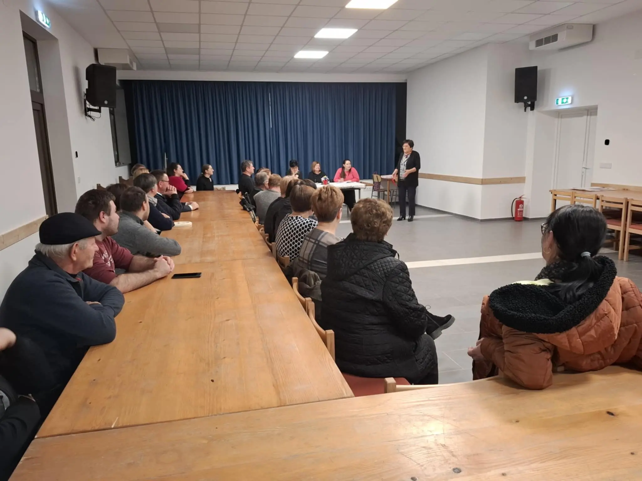 Udruga žena Sivica (4) Udruga žena Sivica (4)