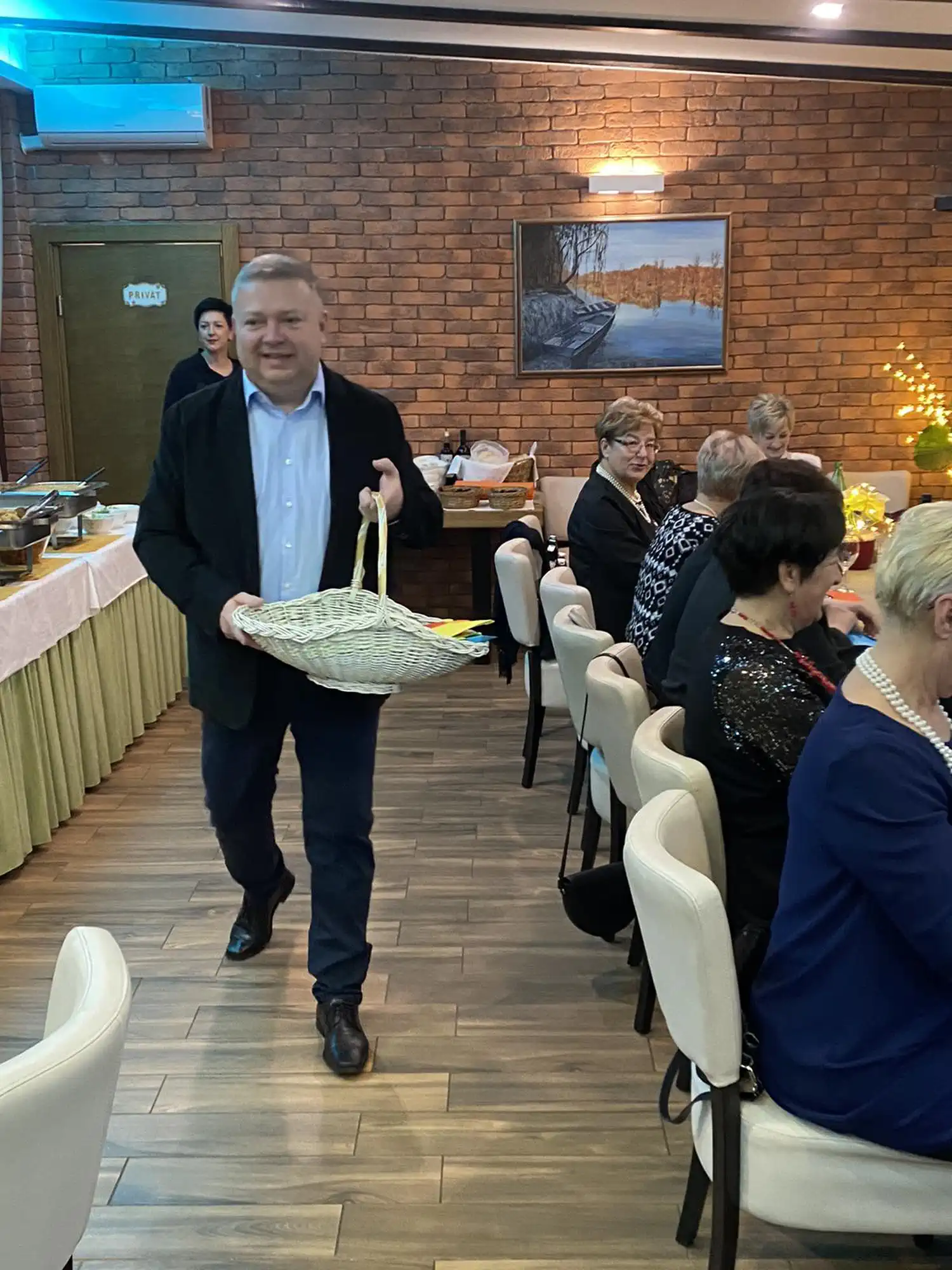 Udruga žena Strahoninec, godišnja završnica 2024 (10) Udruga žena Strahoninec, godišnja završnica 2024 (10)