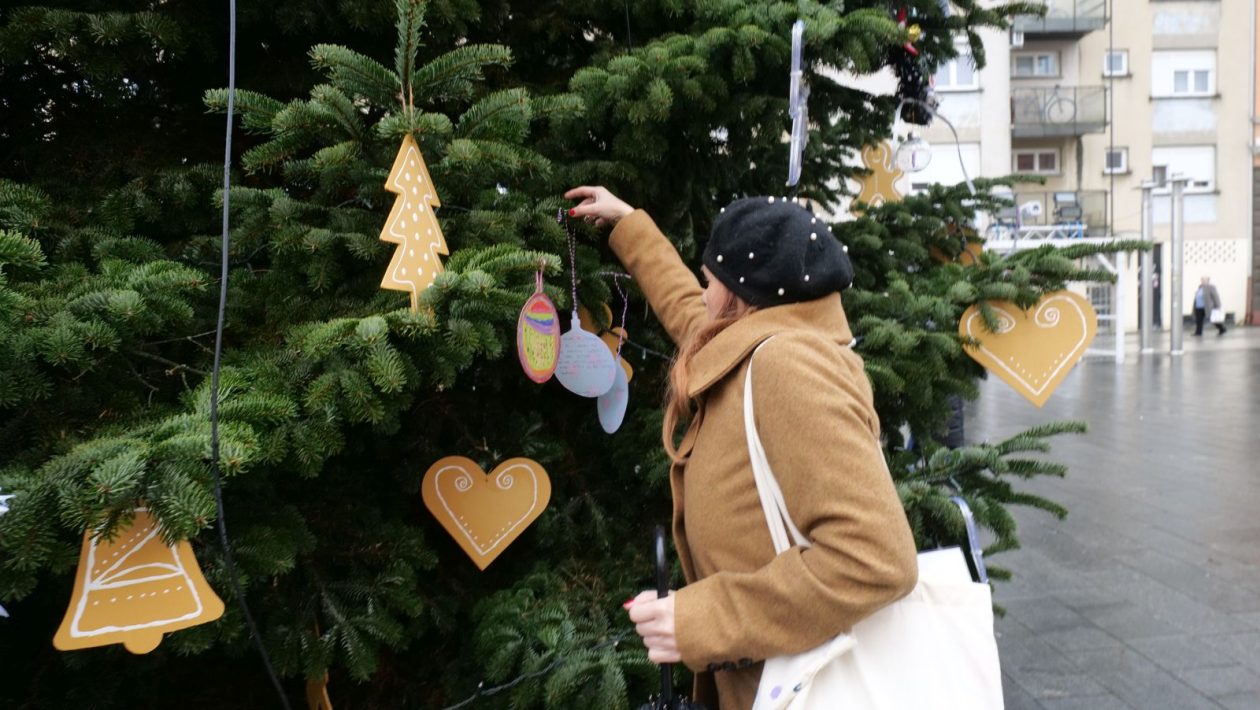 Ukras, radost ponesi franjevački trg advent 2025 (14)