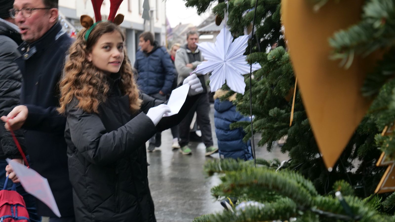 Ukras, radost ponesi franjevački trg advent 2025 (20)