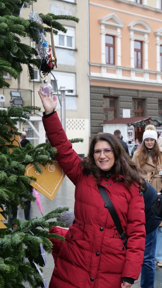 Ukras, radost ponesi franjevački trg advent 2025 (29)