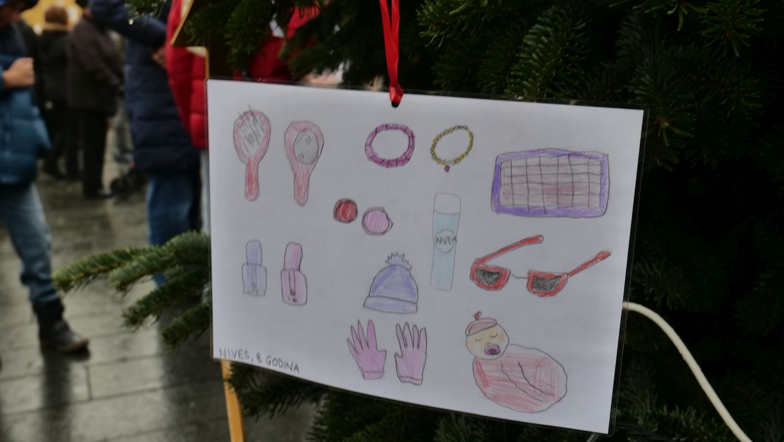 Ukras, radost ponesi franjevački trg advent 2025 (31)