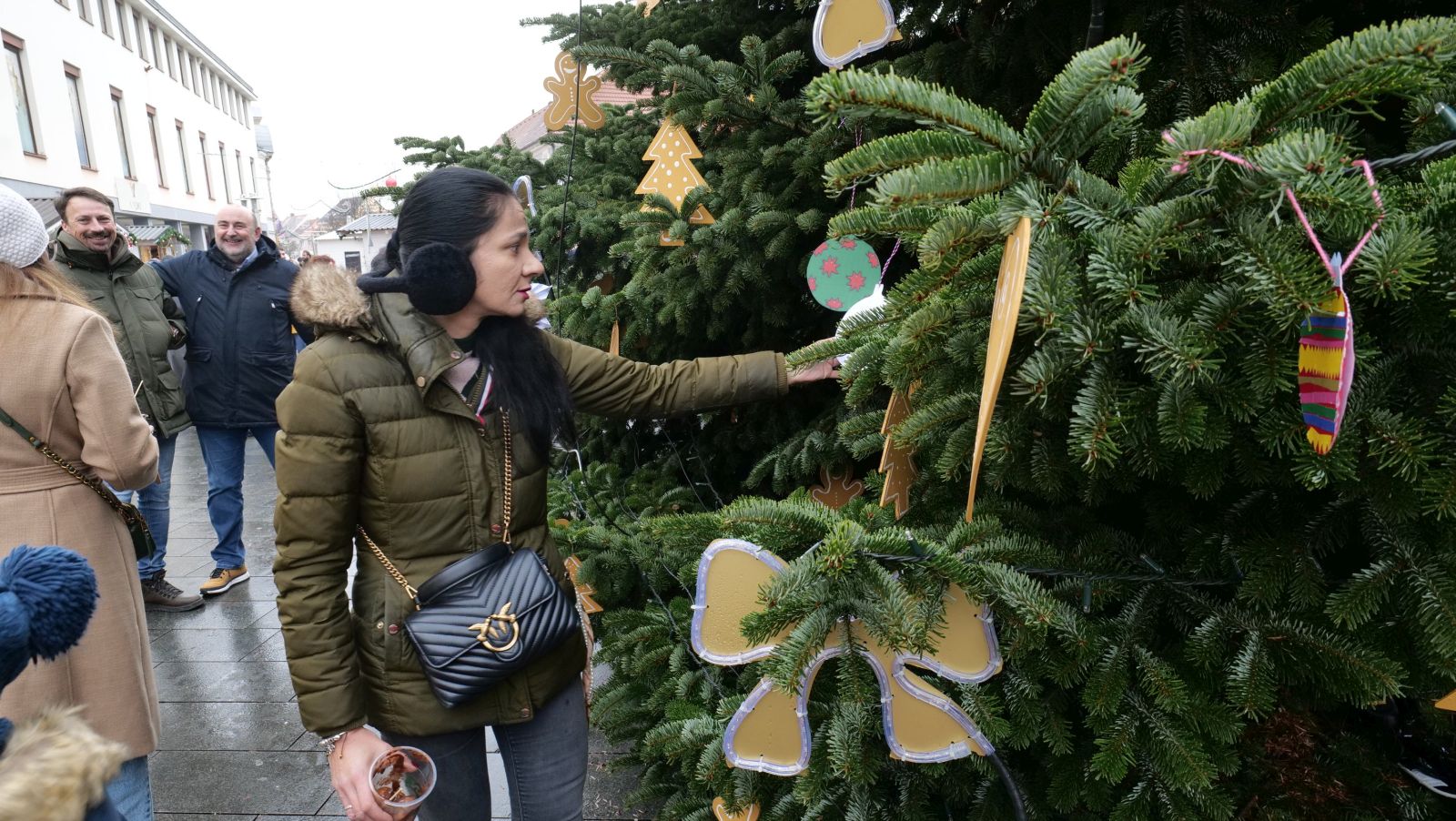 Ukras, radost ponesi franjevački trg advent 2025 (36)