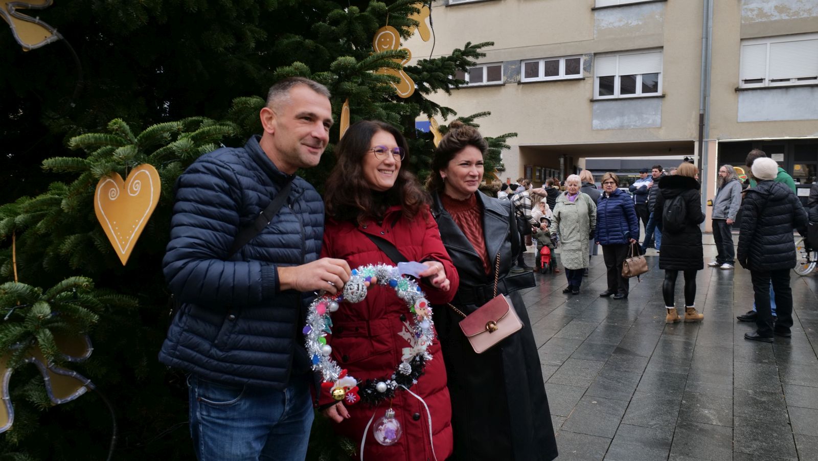 Ukras, radost ponesi franjevački trg advent 2025 (49)