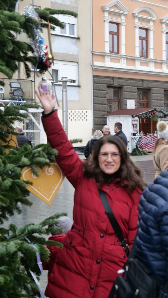 Ukras, radost ponesi franjevački trg advent 2025 (52)