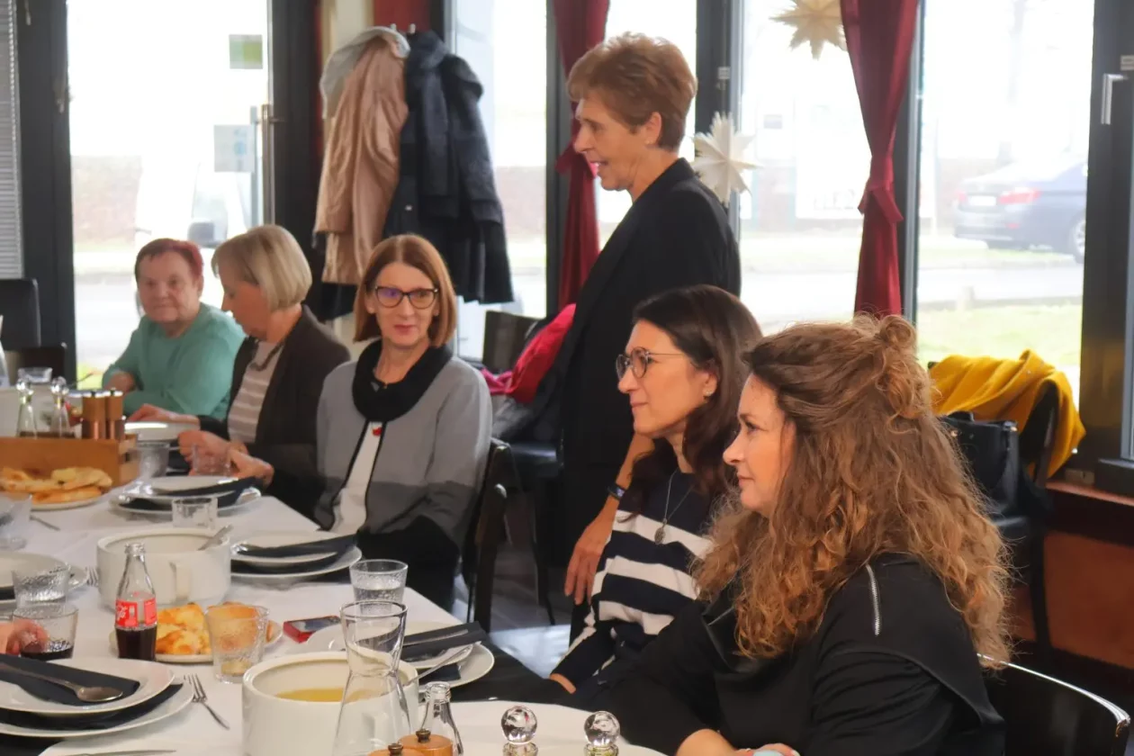 Umirovljeni djelatnici Gradska uprava (8)