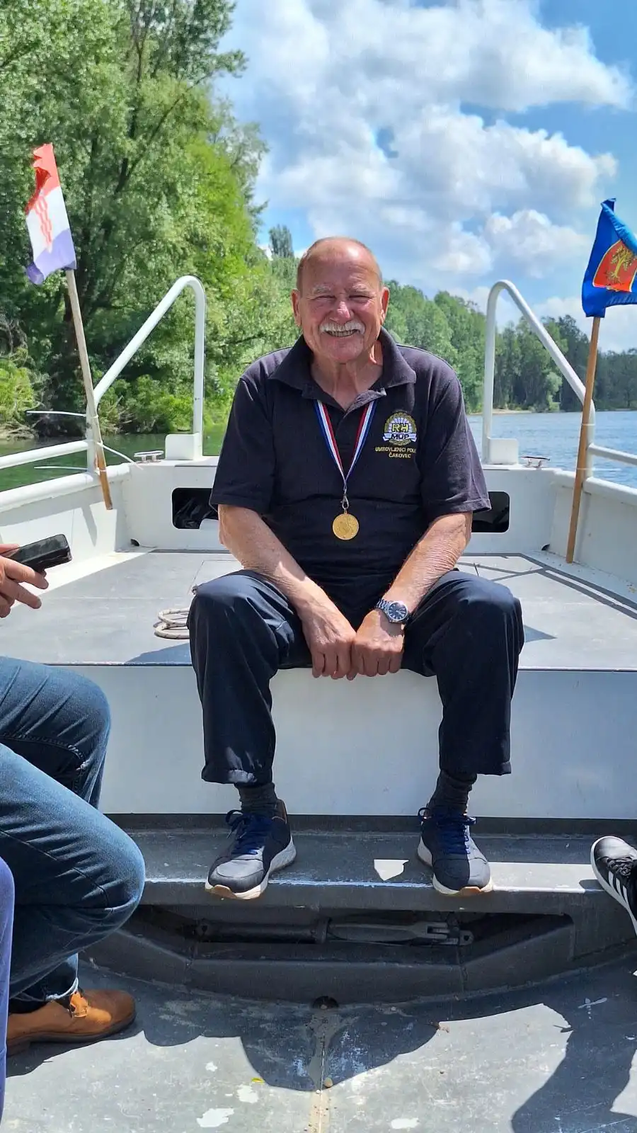 Umirovljeni policajci (7) Umirovljeni policajci (7)