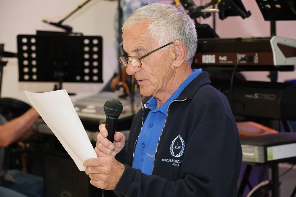 Umirovljenici Međimurja pokazali sportski duh na 23. sportskim igrama (1) Umirovljenici Međimurja pokazali sportski duh na 23. sportskim igrama (1)