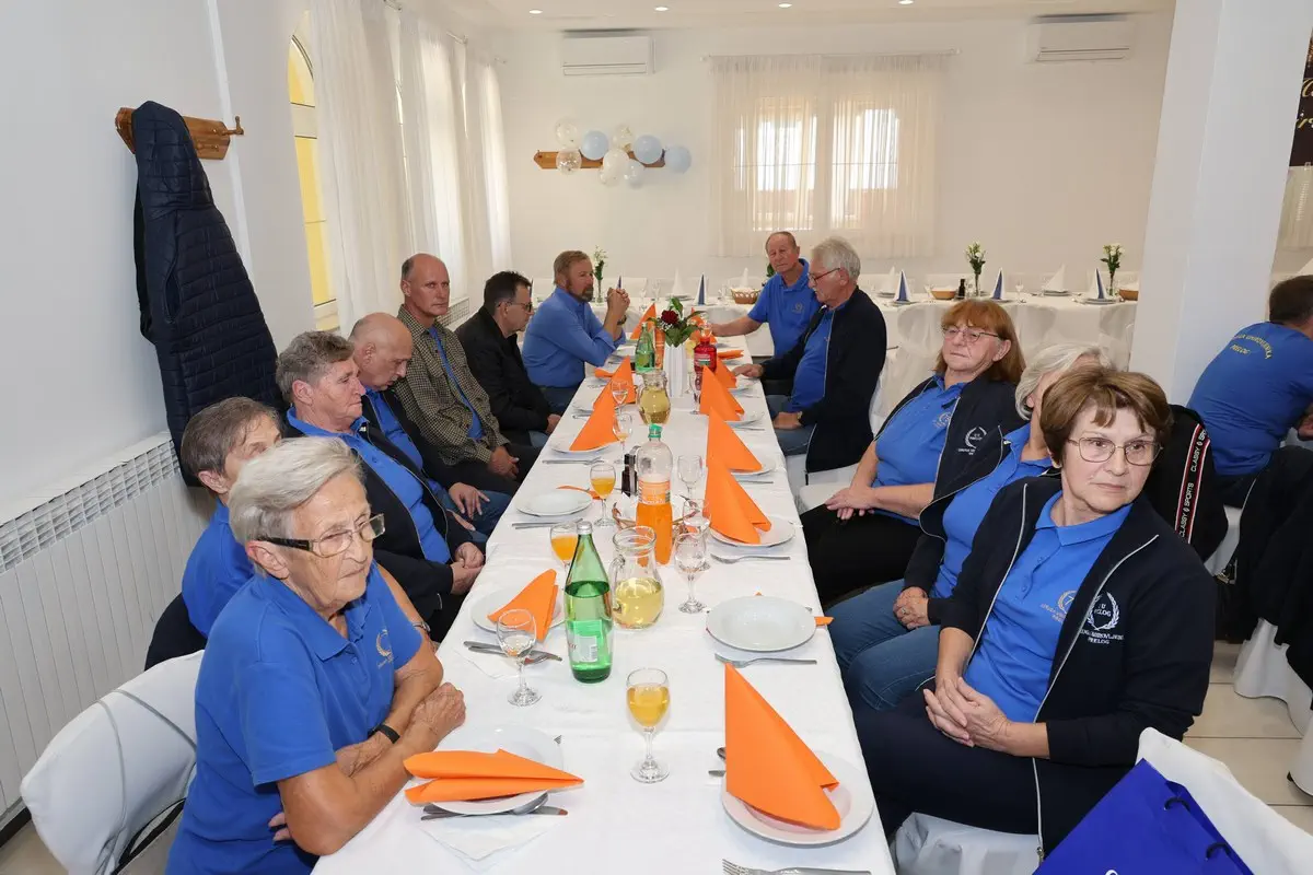 Umirovljenici Međimurja pokazali sportski duh na 23. sportskim igrama (2) Umirovljenici Međimurja pokazali sportski duh na 23. sportskim igrama (2)