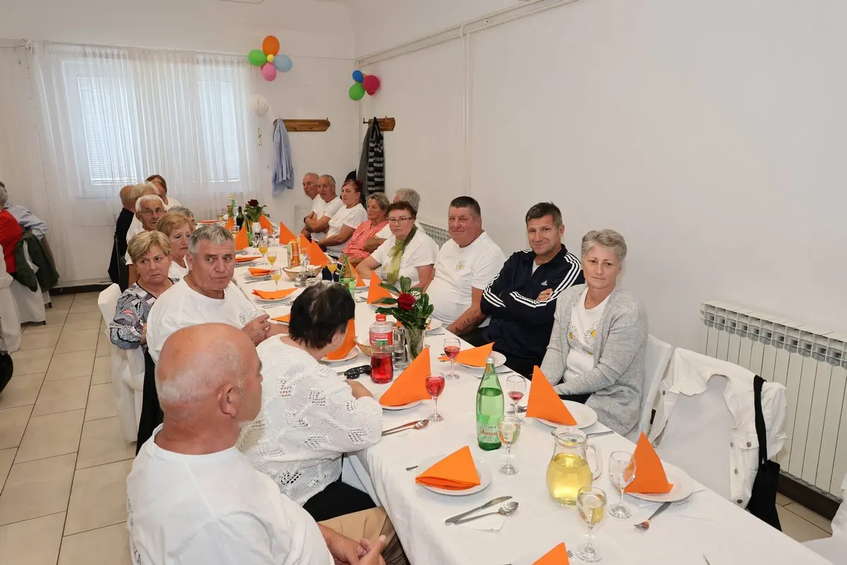 Umirovljenici Međimurja pokazali sportski duh na 23. sportskim igrama (9) Umirovljenici Međimurja pokazali sportski duh na 23. sportskim igrama (9)