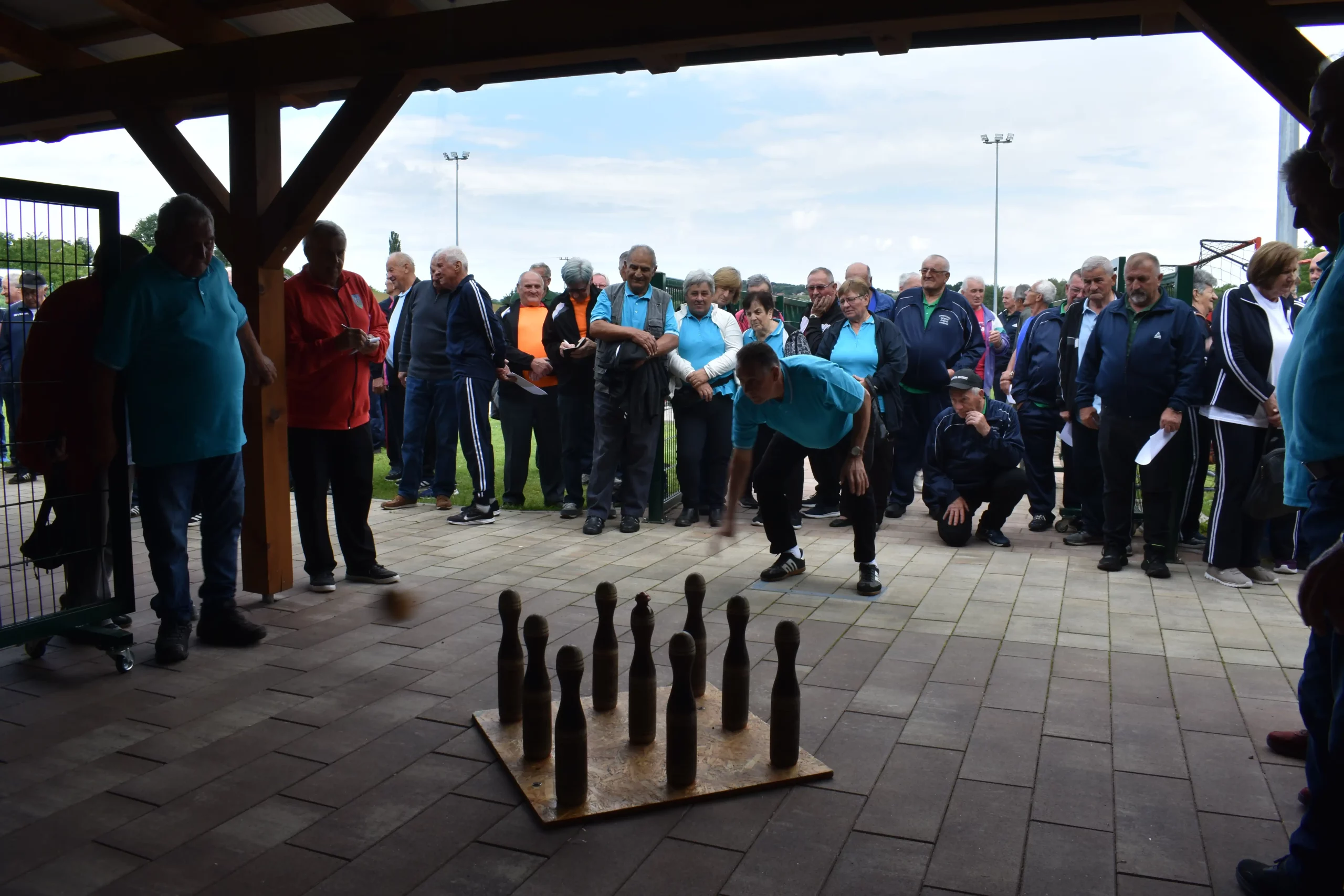 Umirovljenici na tradicionalnim sportskim igrama u Gornjem Mihaljevcu 2024 (9) Umirovljenici na tradicionalnim sportskim igrama u Gornjem Mihaljevcu 2024 (9)