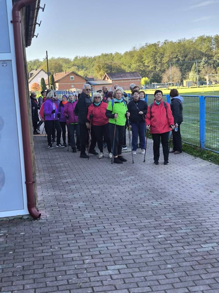 Umirovljenici pokazali kondiciju – 140 sudionika na nordijskom hodanju kroz Šenkovec i Knezovec (4)