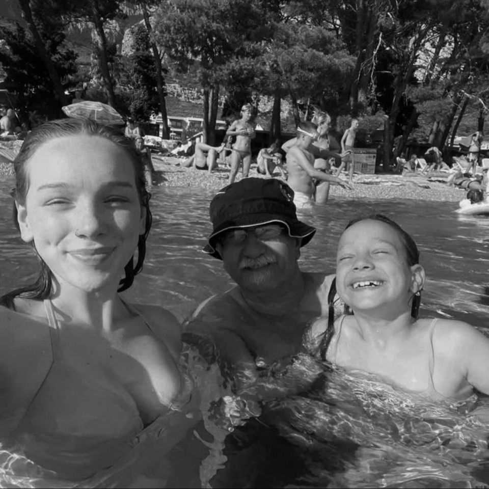 Unuka Emily emotivnom objavom oprostila se od djeda Damira Novaka (8)