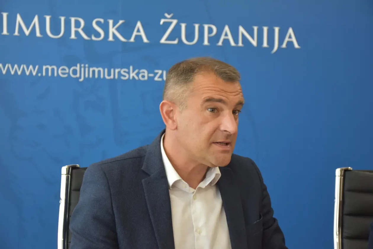 Upisi u srednje škole, Matija Posavec, Nives Kolarić Strah (3) Upisi u srednje škole, Matija Posavec, Nives Kolarić Strah (3)