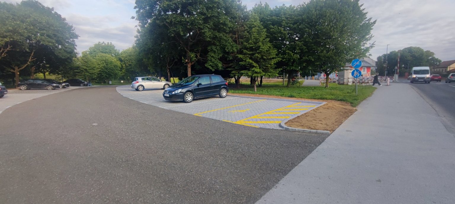 Uređeno parkiralište kod željezničke postaje Buzovec (3)
