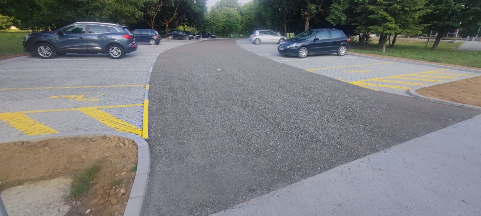 Uređeno parkiralište kod željezničke postaje Buzovec (4)