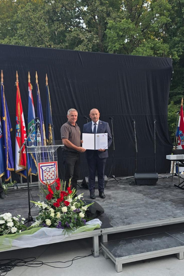 Uručenje , ministar