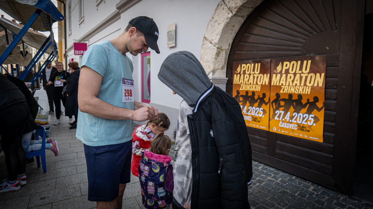 Utrka Šarenim čarapama do cilja-15