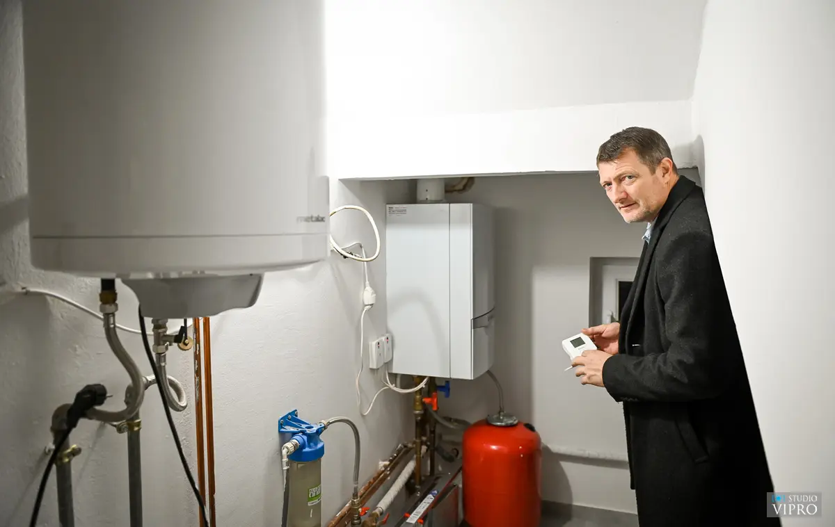 Uz nastup Vlatka Štampara otvoren obnovljeni Dom kulture u Cirkovljanu (14)