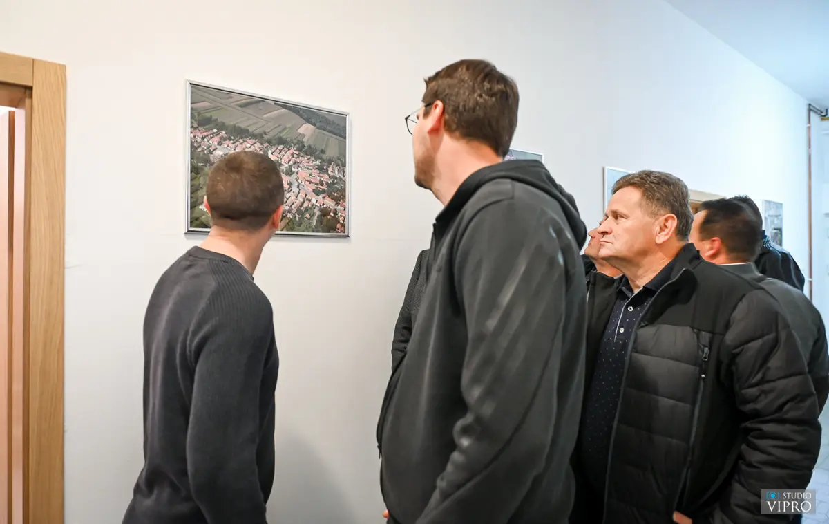 Uz nastup Vlatka Štampara otvoren obnovljeni Dom kulture u Cirkovljanu (15)