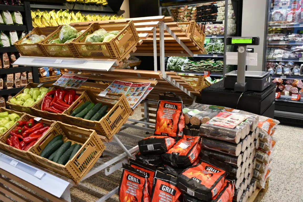 VAJDA NEDELISCE (35) (Medium) VAJDA NEDELISCE (35) (Medium)