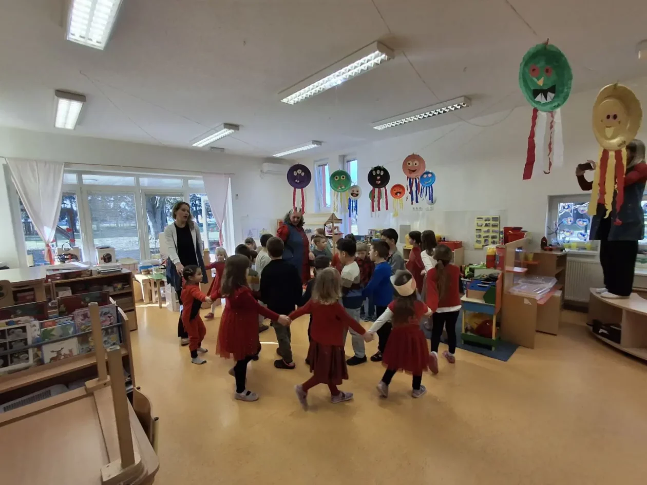 VALENTINOVO U VRTIĆU STONOGA (11)