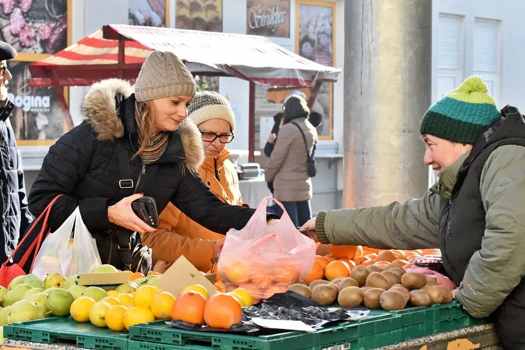 VARAŽDINSKI PLAC (13)