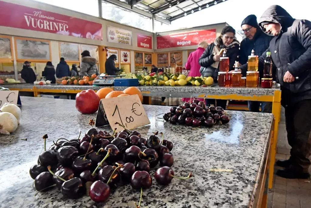 VARAŽDINSKI PLAC (6)