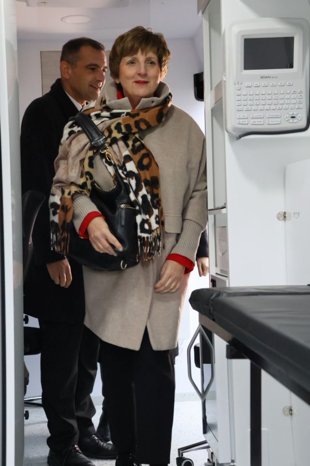 VAŽAN ISKORAK U ZDRAVSTVU Međimurje dobilo prvu mobilnu ambulantu (20) VAŽAN ISKORAK U ZDRAVSTVU Međimurje dobilo prvu mobilnu ambulantu (20)